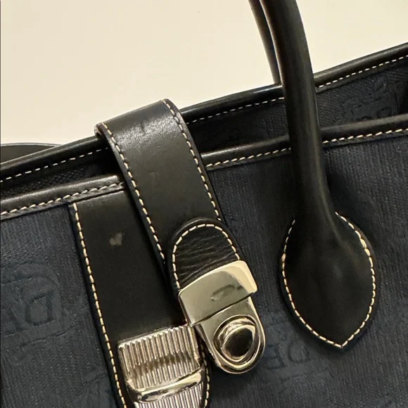 Dooney and Bourke bag - Picture 13 of 13